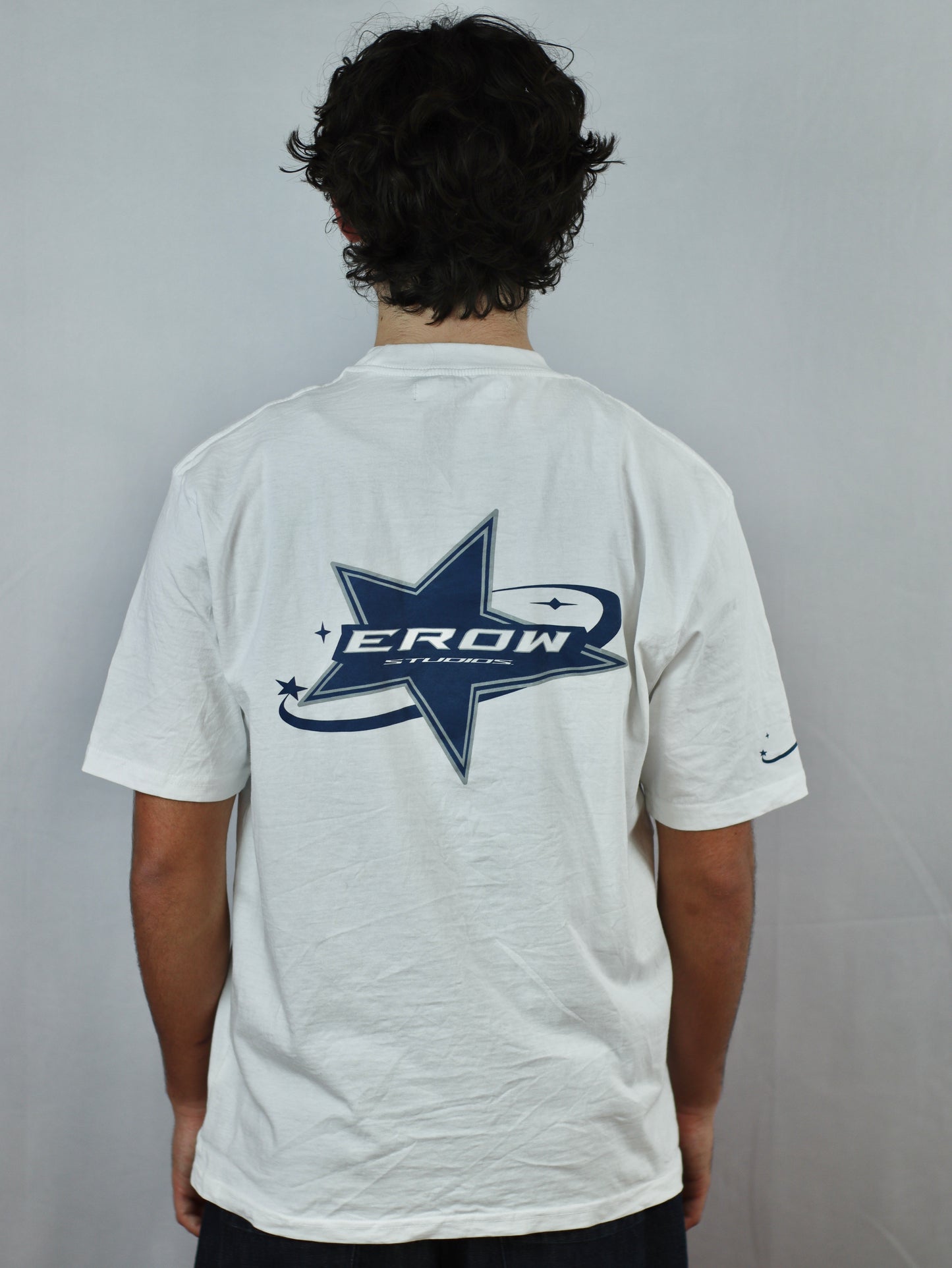 star shirt white.